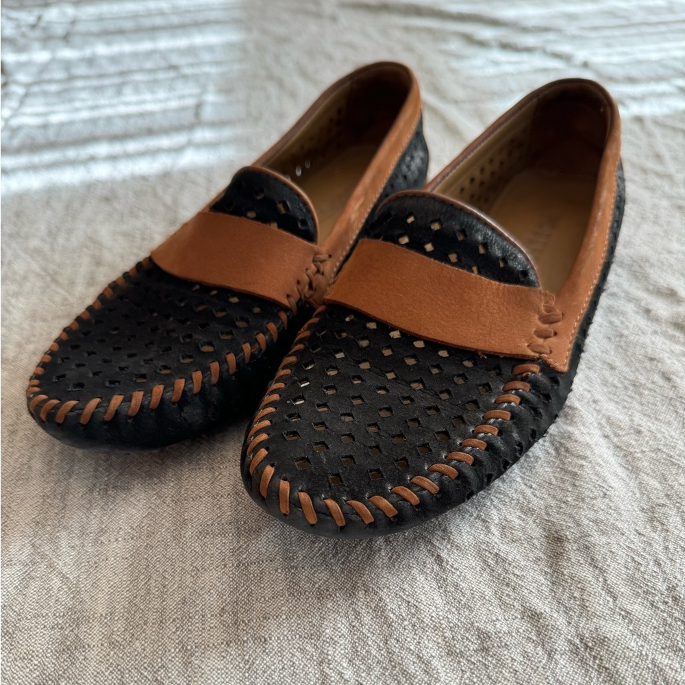 Robert Zur Suede Perforated Driving Moccasins Loafers Sized like women’s 8.0-8.5